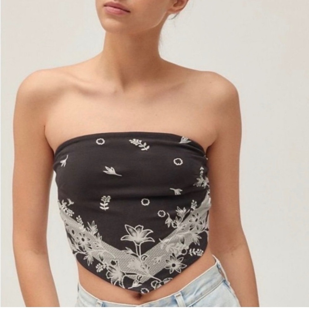 Urban Outfitters Womens Cabana‎ Floral Handkerchief Boho Bandana Crop Top Size M